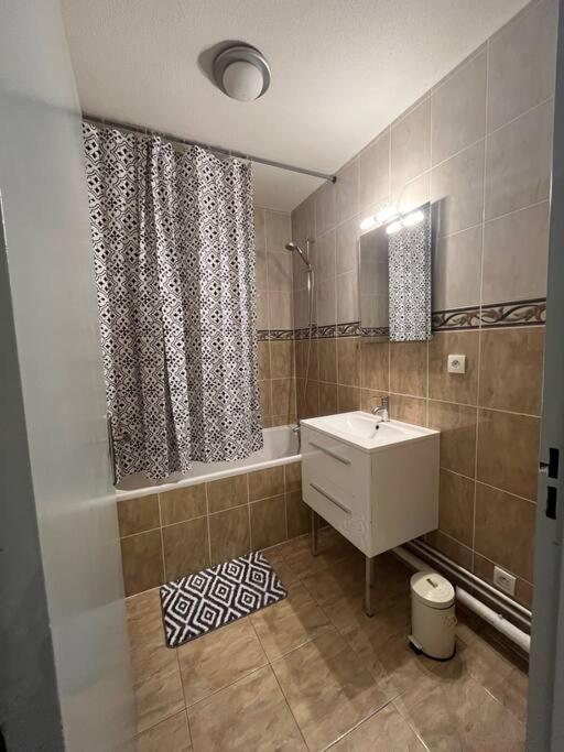 Charmant T2 + Parking Et Balcon Lejlighed Strasbourg Eksteriør billede